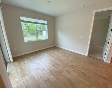 3009 Green Park Drive - Photo Thumbnail 10