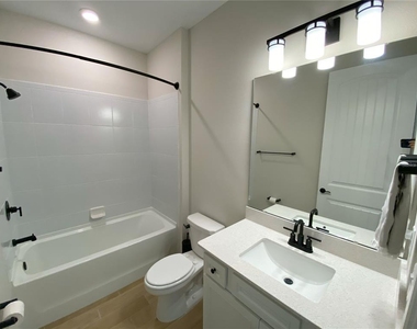 3009 Green Park Drive - Photo Thumbnail 21