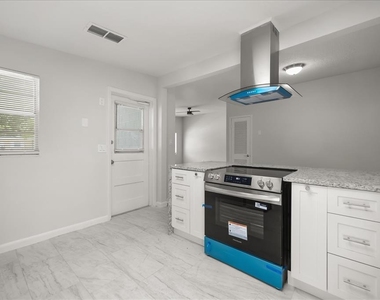 1849 Viburnum Lane - Photo Thumbnail 6
