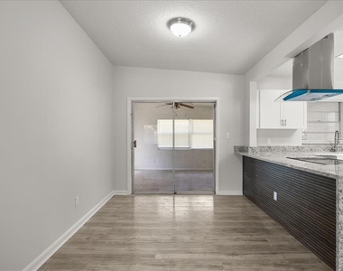 1849 Viburnum Lane - Photo Thumbnail 4