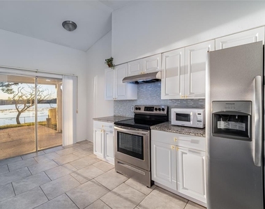 1704 Ison Lane - Photo Thumbnail 16