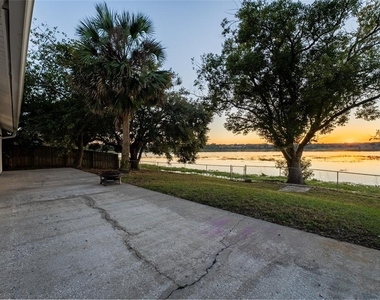 1704 Ison Lane - Photo Thumbnail 8
