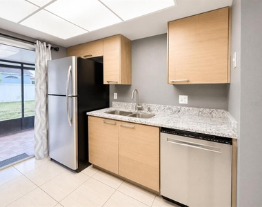 43 W Las Palmas Way - Photo Thumbnail 5