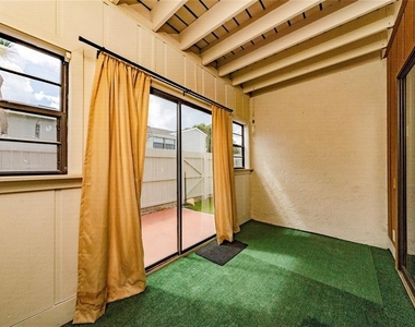 1412 Oak Place - Photo Thumbnail 28