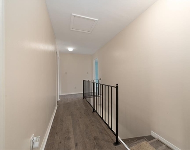 1412 Oak Place - Photo Thumbnail 21