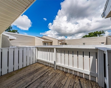 1412 Oak Place - Photo Thumbnail 23
