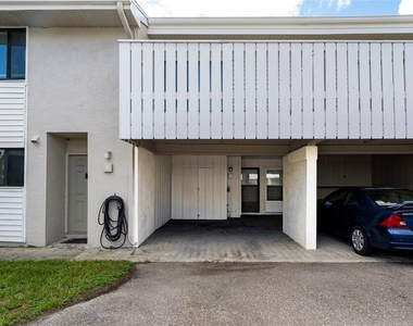 1412 Oak Place - Photo Thumbnail 7