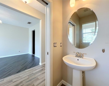 8658 Dufferin Lane - Photo Thumbnail 4