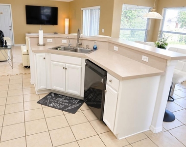 2951 Marbella Drive - Photo Thumbnail 8