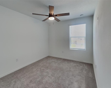 4830 Revolutionary Way - Photo Thumbnail 8