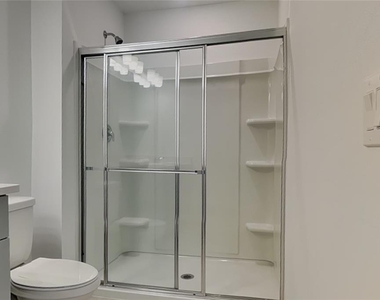4830 Revolutionary Way - Photo Thumbnail 6