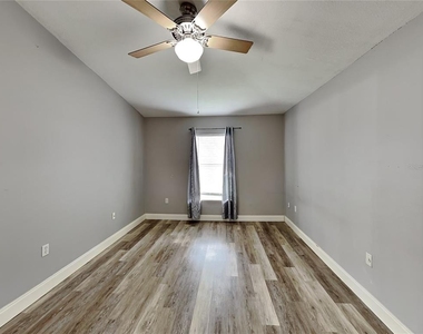 3512 Stonefield Drive - Photo Thumbnail 10