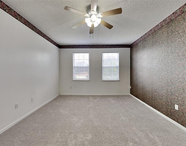 3233 Kings Ridge Terrace - Photo Thumbnail 7