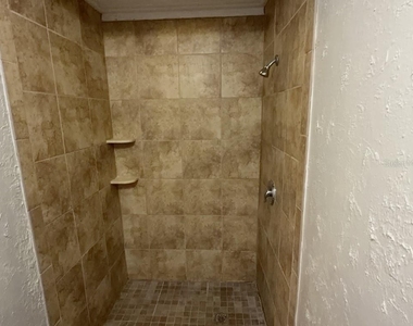 314 S Boyd Street - Photo Thumbnail 11