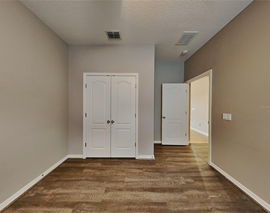 2131 Lacosta Place - Photo Thumbnail 11
