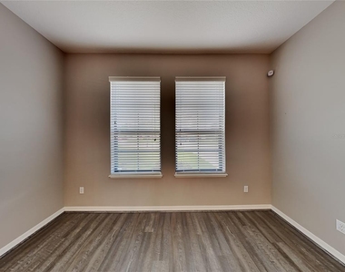 2131 Lacosta Place - Photo Thumbnail 2