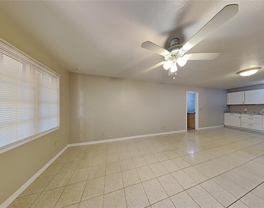 1431 Seminola Boulevard - Photo Thumbnail 4