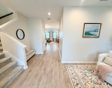 2488 Cedar Rose Street - Photo Thumbnail 3