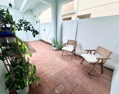2488 Cedar Rose Street - Photo Thumbnail 31