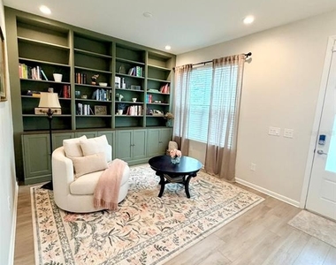 2488 Cedar Rose Street - Photo Thumbnail 36