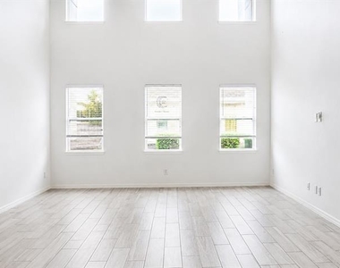 9049 Bradleigh Drive - Photo Thumbnail 1