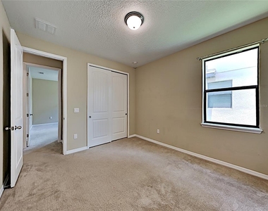12986 Holdenbury Lane - Photo Thumbnail 4
