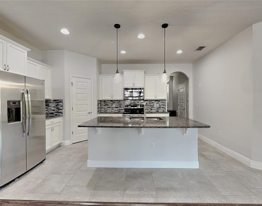 15543 Waterleigh Cove Drive - Photo Thumbnail 4
