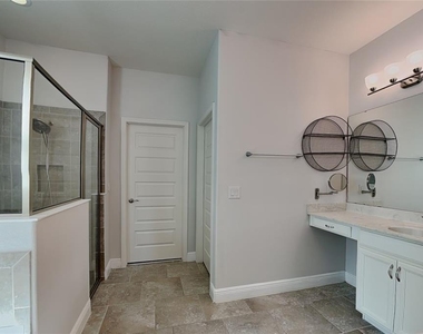 15543 Waterleigh Cove Drive - Photo Thumbnail 10