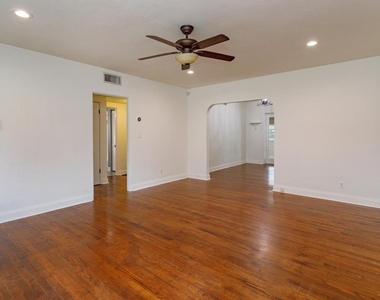 706 Florida Street - Photo Thumbnail 2