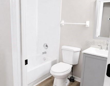 10451 Andover Point Circle - Photo Thumbnail 7