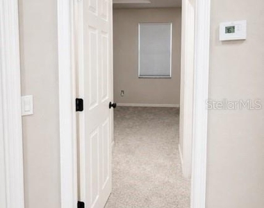 10451 Andover Point Circle - Photo Thumbnail 14