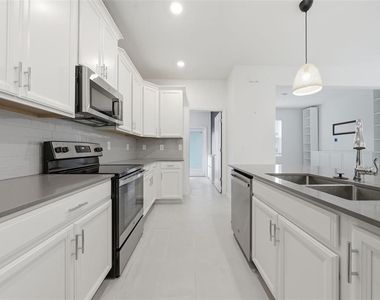 6418 Limberpine Alley - Photo Thumbnail 5