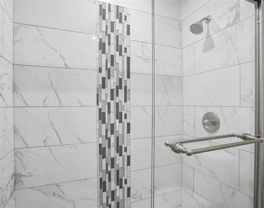 546 Orange Drive - Photo Thumbnail 24