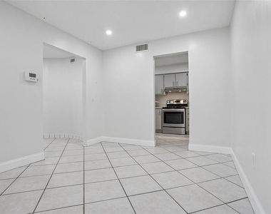 546 Orange Drive - Photo Thumbnail 15