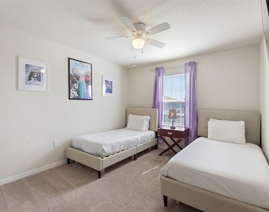7384 Oakmoss Loop - Photo Thumbnail 23