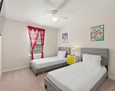 7384 Oakmoss Loop - Photo Thumbnail 20