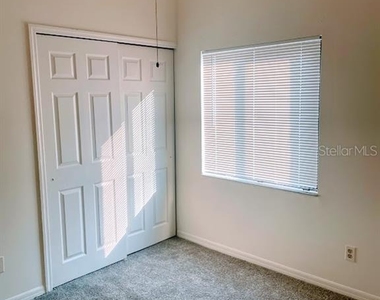 133 Crown Point Circle - Photo Thumbnail 4
