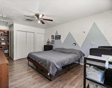 4849 Jay Drive - Photo Thumbnail 9