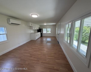 133 Thirwell Avenue - Photo Thumbnail 9