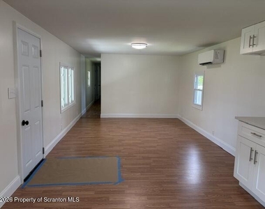 133 Thirwell Avenue - Photo Thumbnail 10