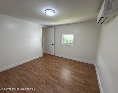 133 Thirwell Avenue - Photo Thumbnail 12