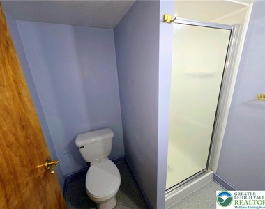 1005 Seneca Street - Photo Thumbnail 15