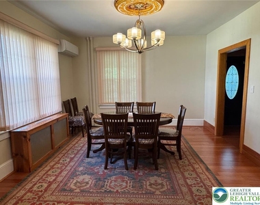 26 Center Ave - Photo Thumbnail 11
