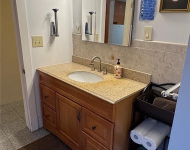 26 Center Ave - Photo Thumbnail 24