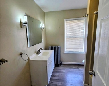 2111 N 1st Avenue - Photo Thumbnail 16