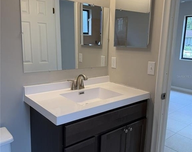 4338 Nw 29th Terrace - Photo Thumbnail 15