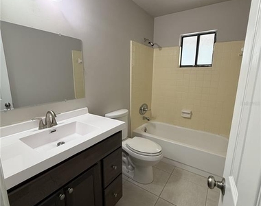 4338 Nw 29th Terrace - Photo Thumbnail 20