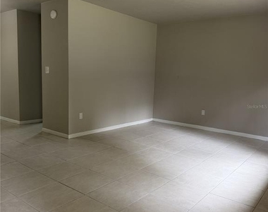 4338 Nw 29th Terrace - Photo Thumbnail 4