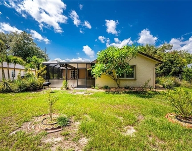 18407 Avon Avenue - Photo Thumbnail 38