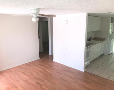 1323 54th Avenue E - Photo Thumbnail 2